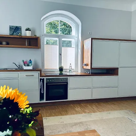 Apartment Schlosspark I 80qm I 3 Betten I Bei Dresden *