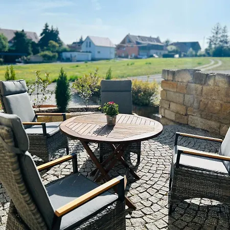 Apartment Schlosspark I 80qm I 3 Betten I Bei Dresden *