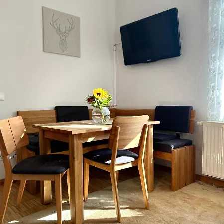 Schlosspark I 80qm I 3 Betten I Bei Dresden Apartment