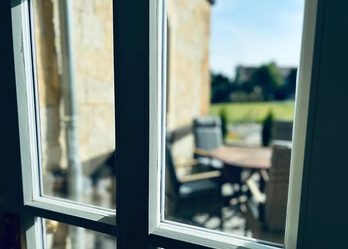 Schlosspark I 80qm I 3 Betten I Bei Dresden Appartement *